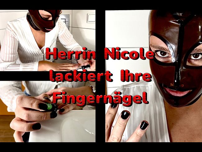 MissNicole Domina lackiert ihre fin***nägel. Würdest du zukünftig diese Aufgabe übernehmen? Kaufgirls.de